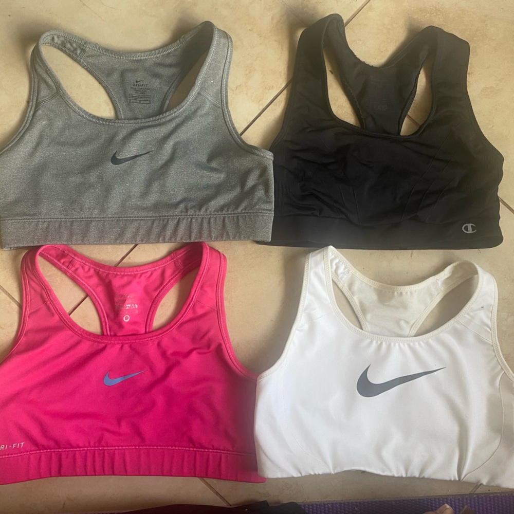 Nike sport bra (bundle)